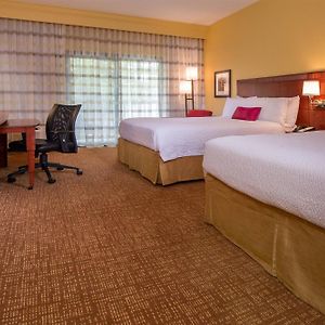 Queen Room Two Queen Beds